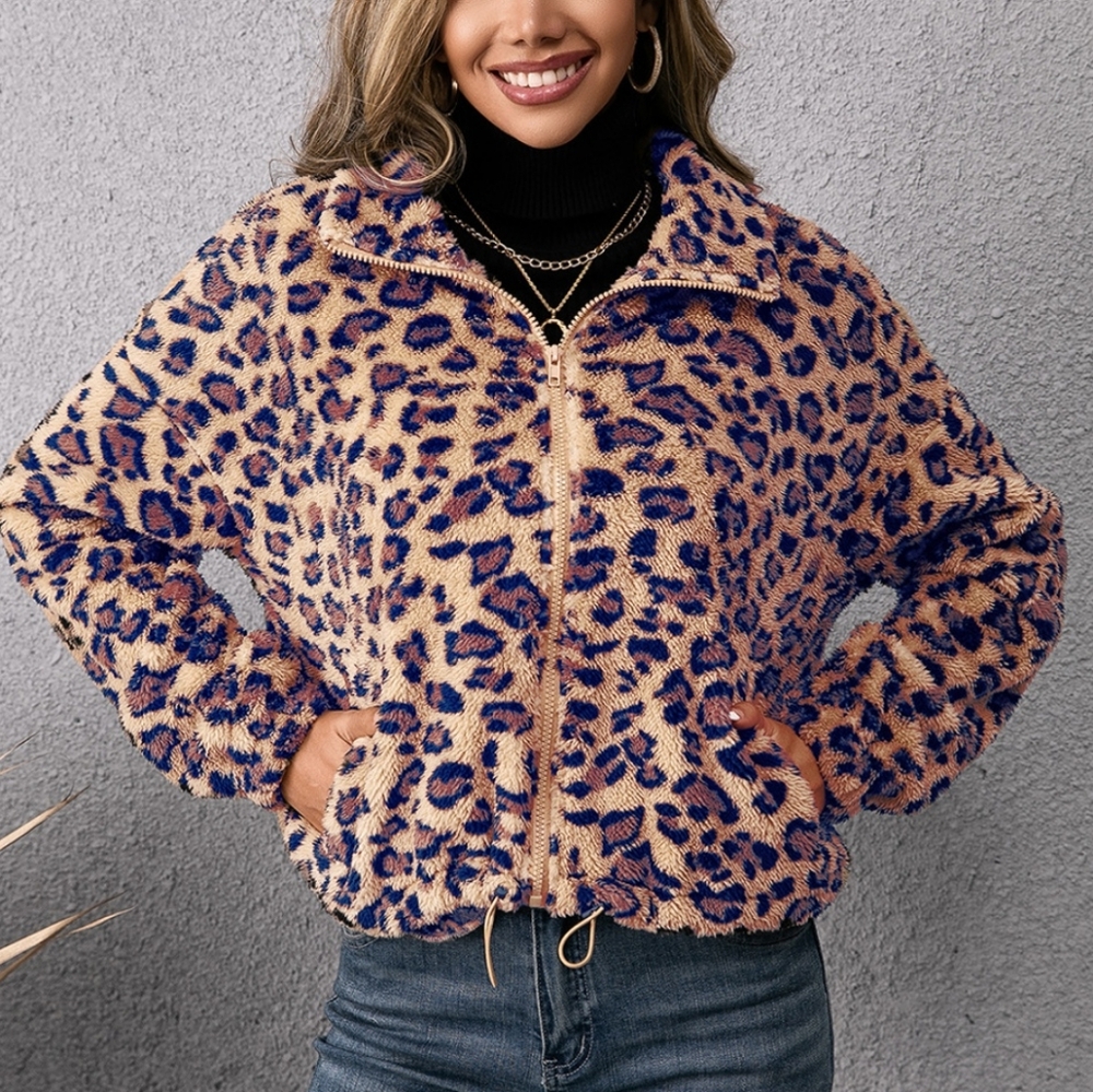 Wildly Stylish Leopard Zip-Up Jacket - Picture 4 of 8